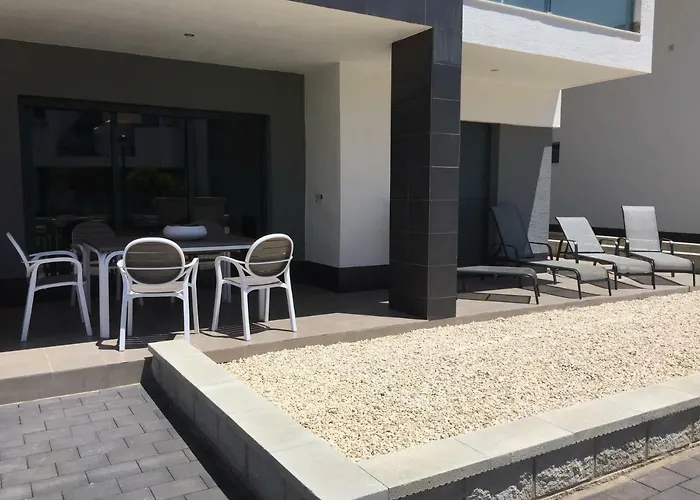 Oasis Beach Casa Georgio